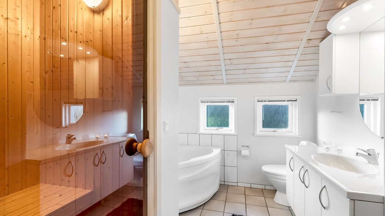 Photo of Bathroom in Bork Havn