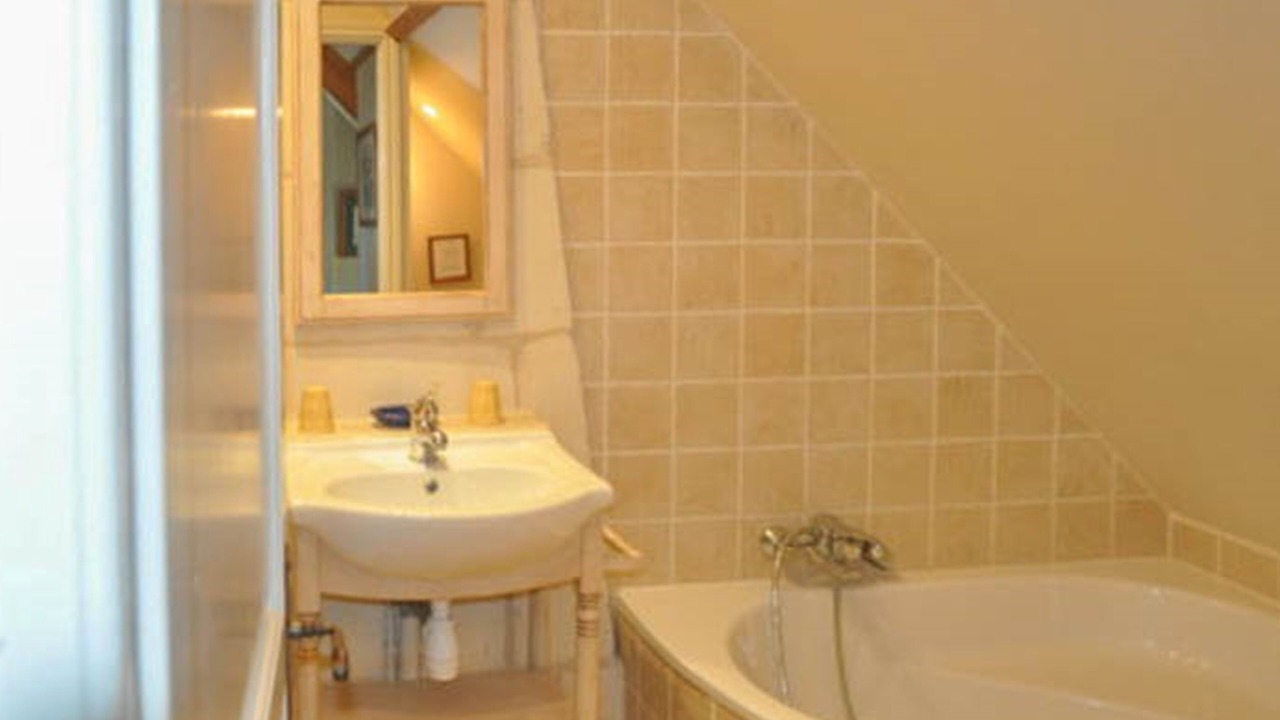 Photo of Bathroom in Chambourg-sur-Indre
