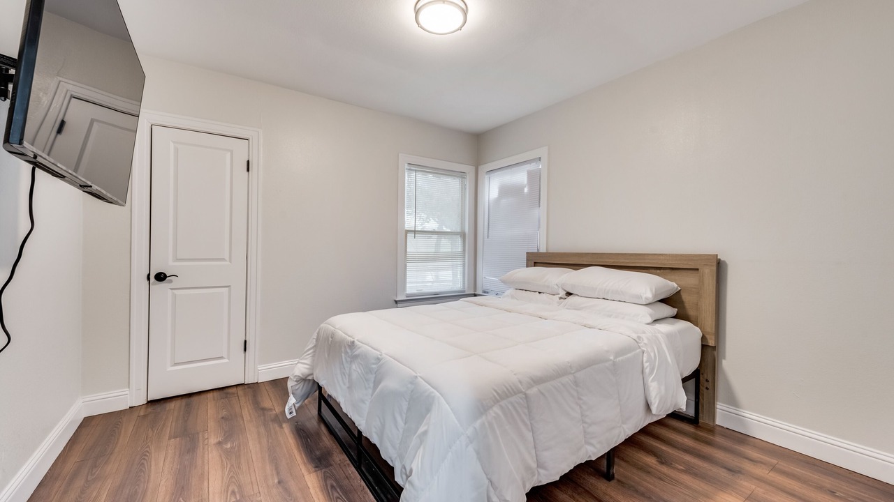 Photo of Bedroom in Carter Riverside