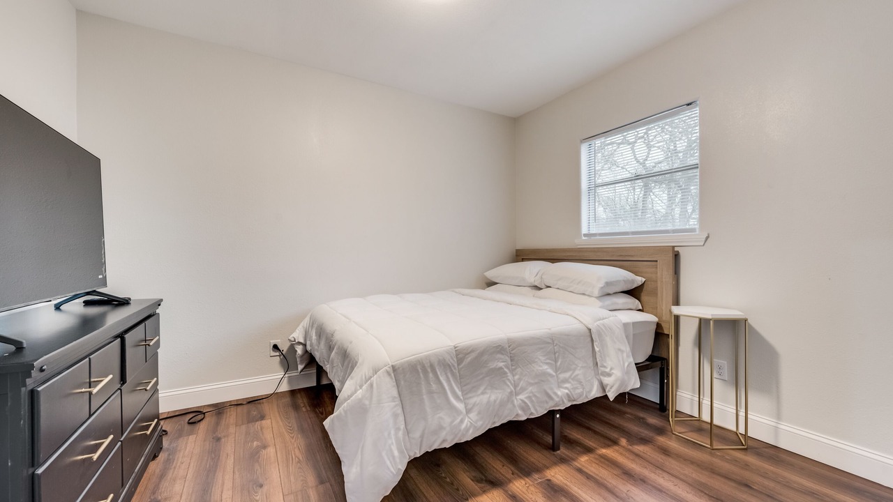 Photo of Bedroom in Carter Riverside