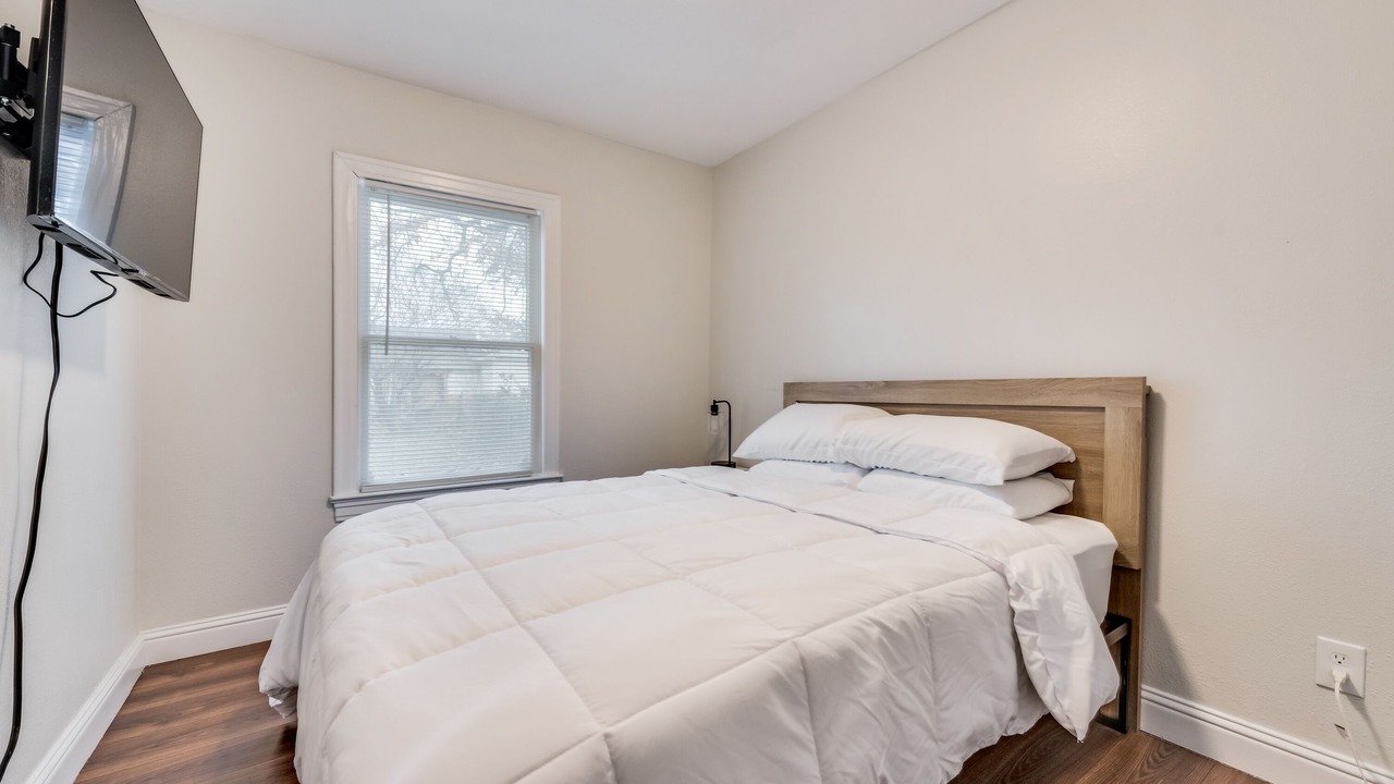 Photo of Bedroom in Carter Riverside