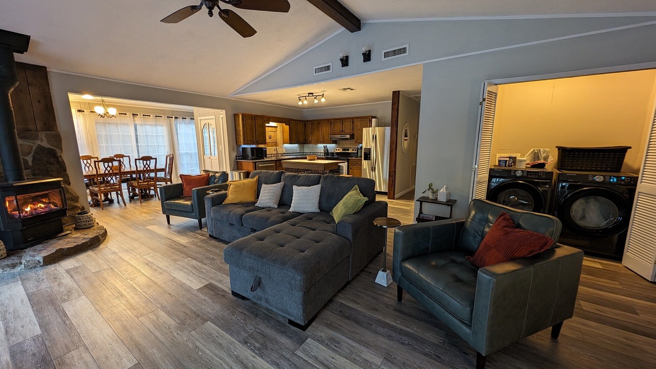 Photo of Livingroom in Grapevine