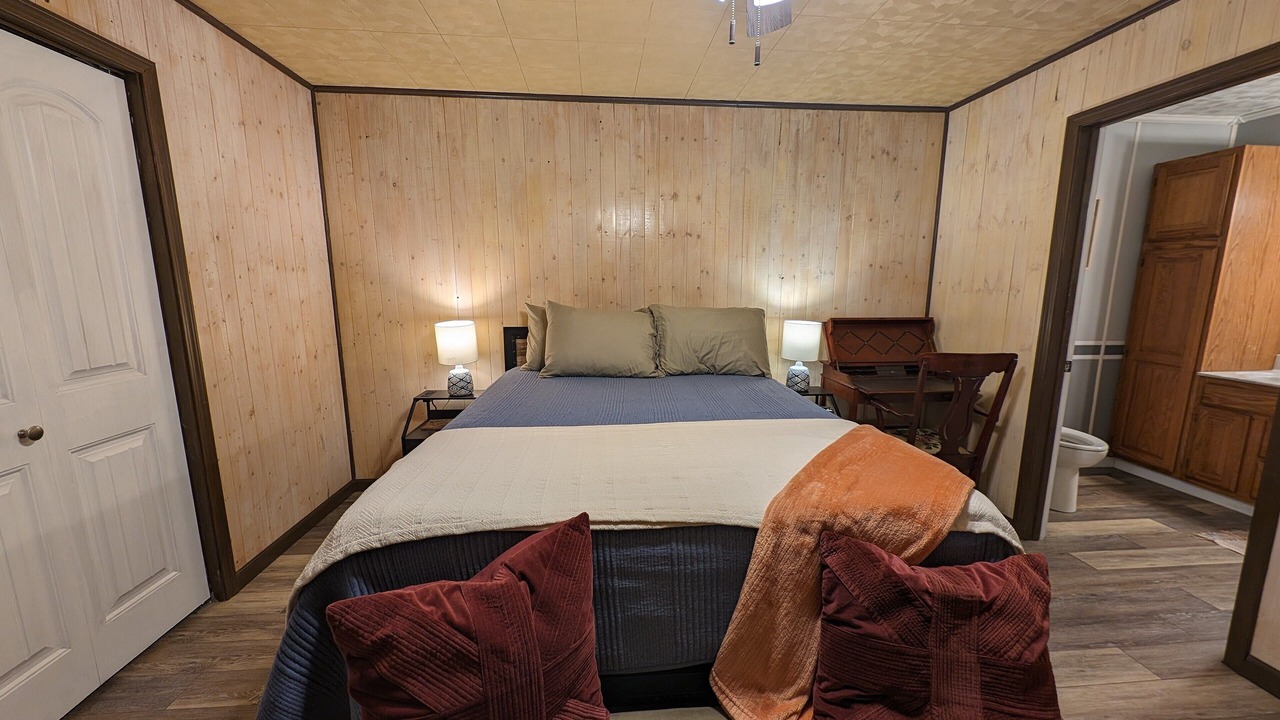 Photo of Bedroom in Grapevine