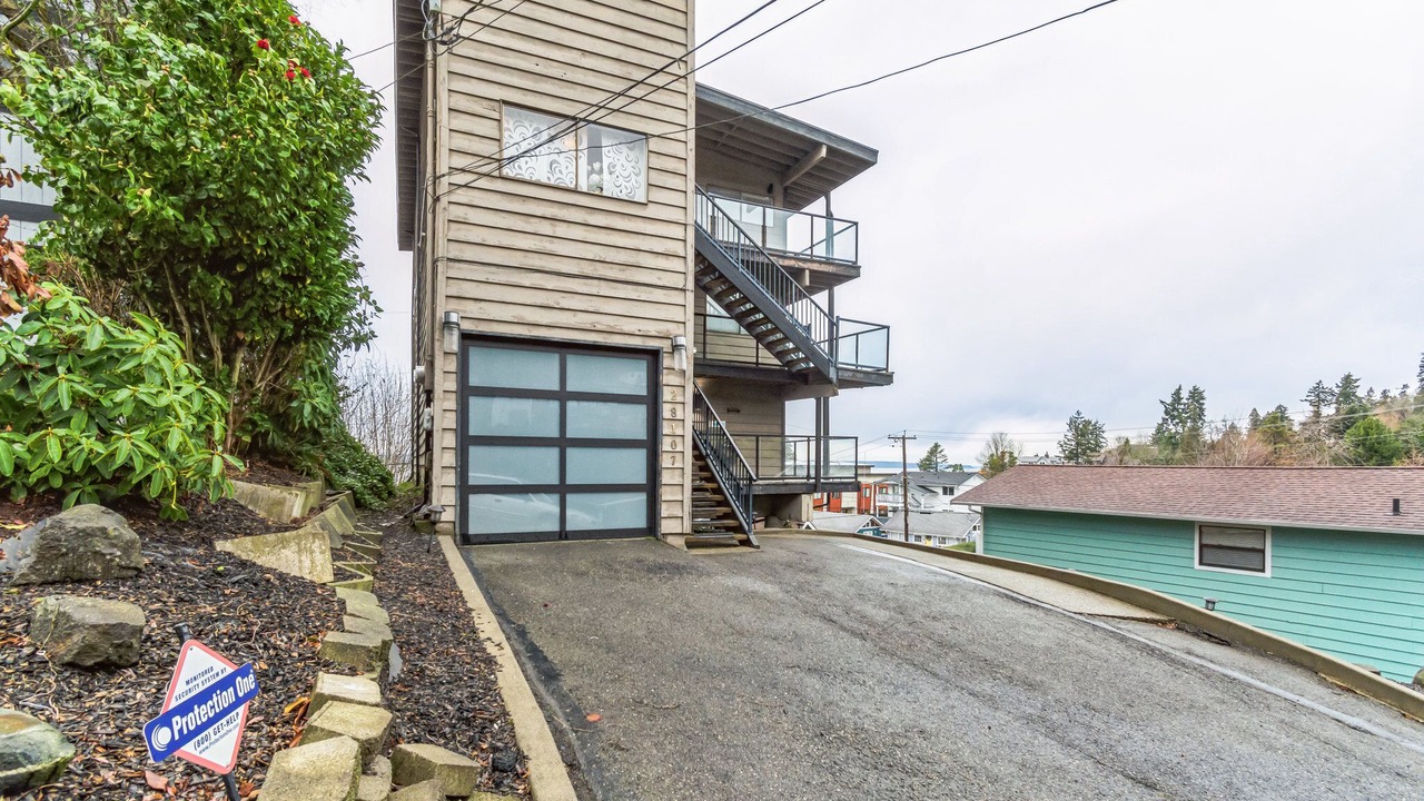 Photo of Others in Redondo