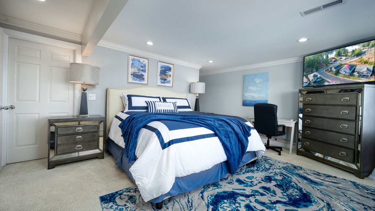 Photo of Bedroom in Redondo