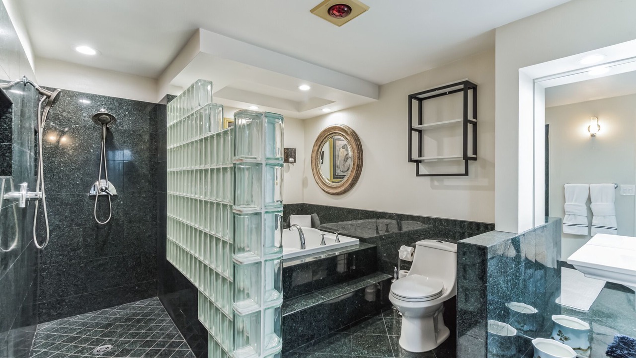 Photo of Bathroom in Redondo