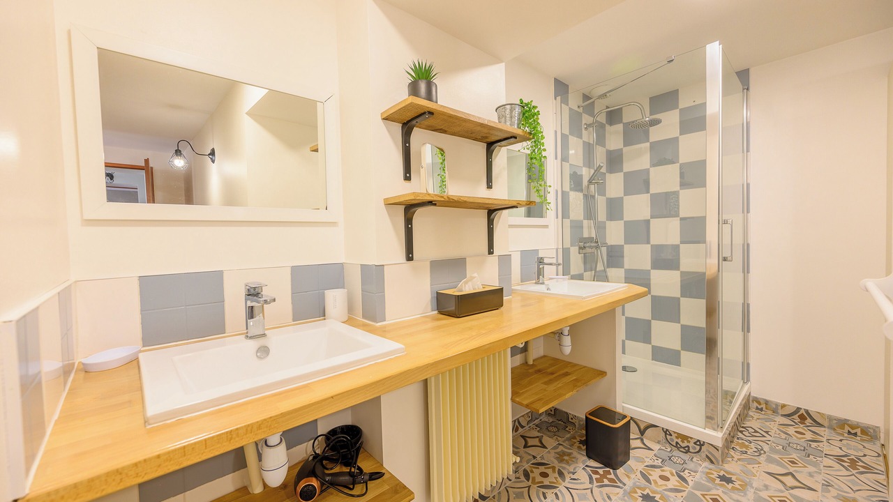 Photo of Bathroom in Raucourt-et-Flaba
