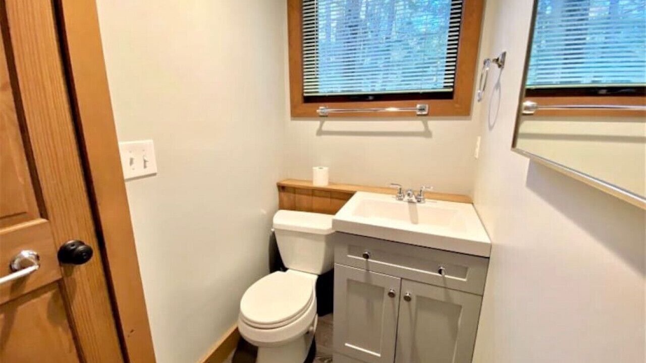 Photo of Bathroom in Sunapee