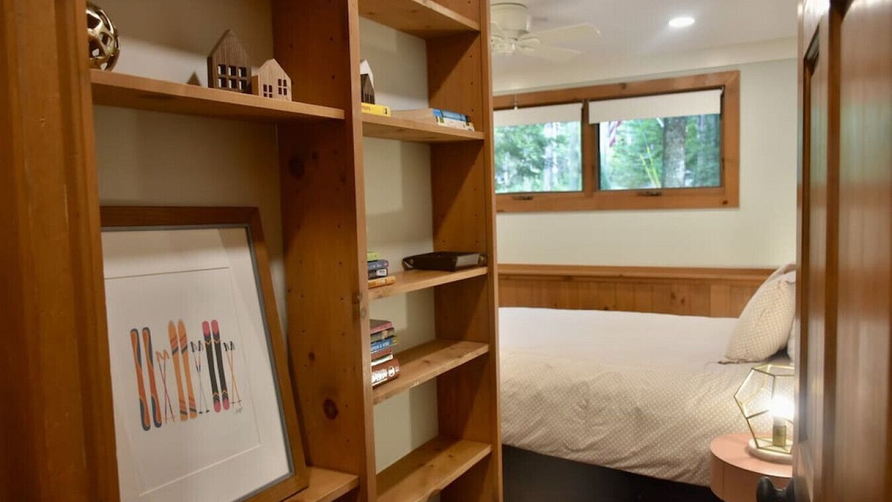 Photo of Bedroom in Sunapee