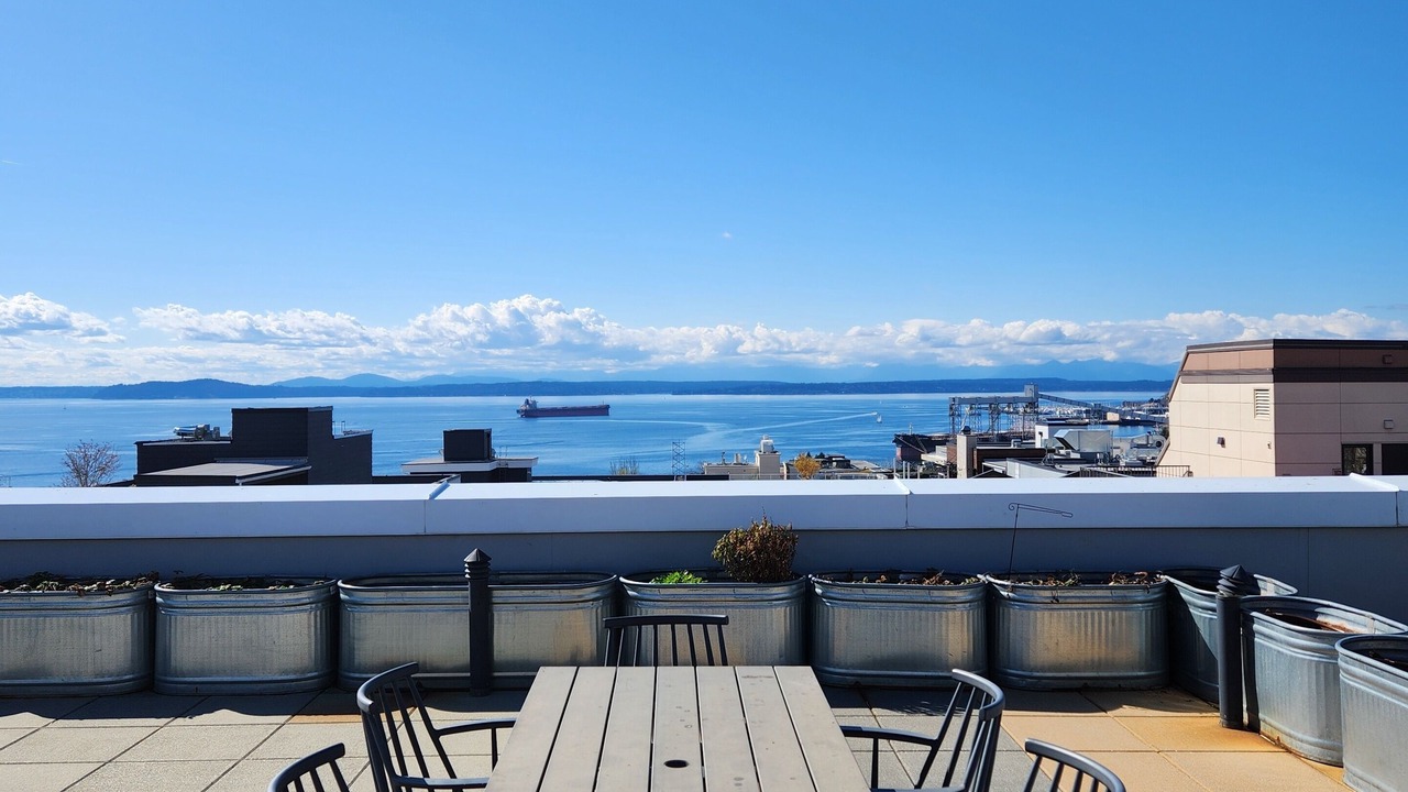 Photo of Outdoor in Lower Queen Anne