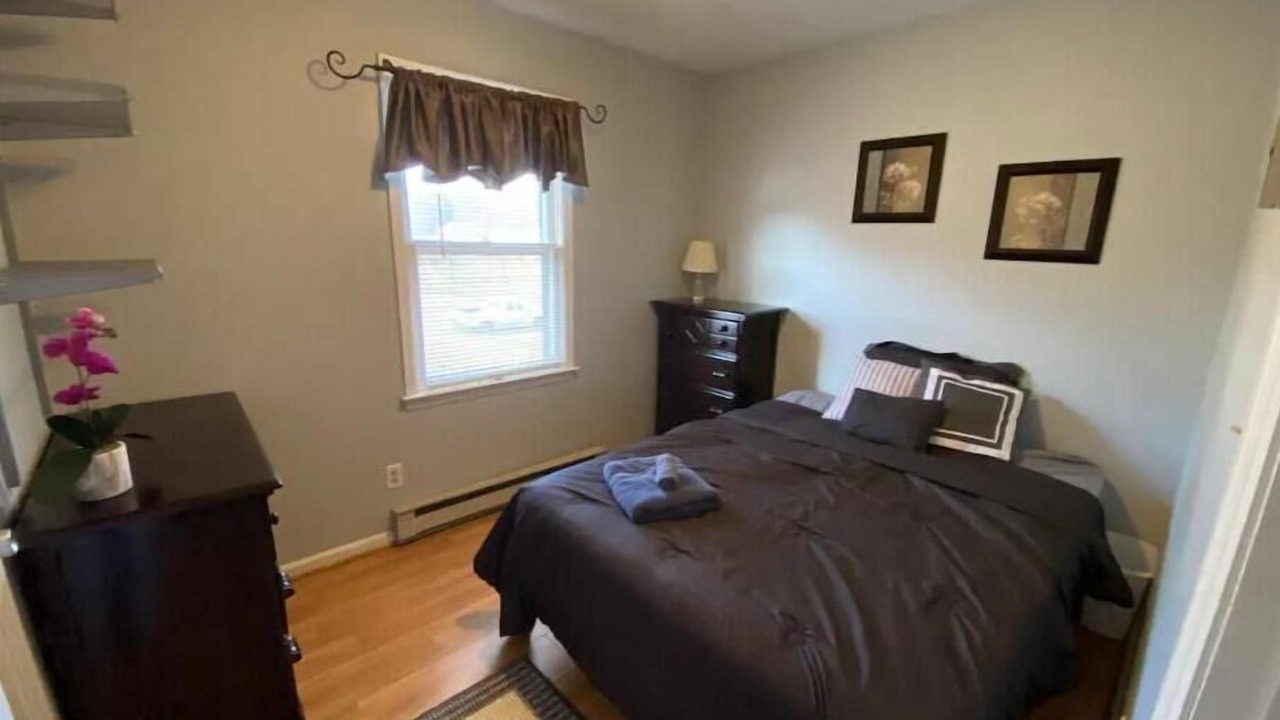 Photo of Bedroom in Madison Heights