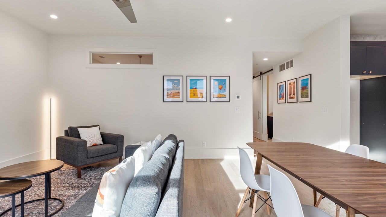 Photo of Livingroom in Chattahoochee Hills