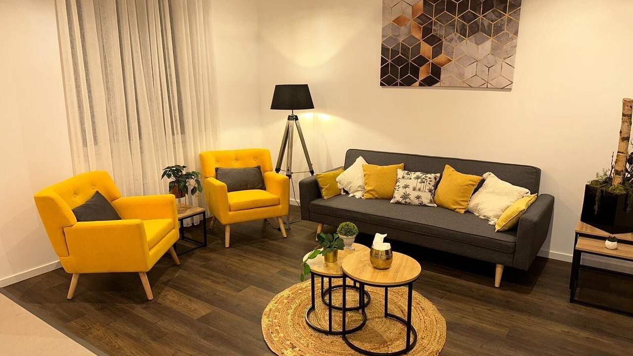 Photo of Livingroom in Republique - Tolstoi