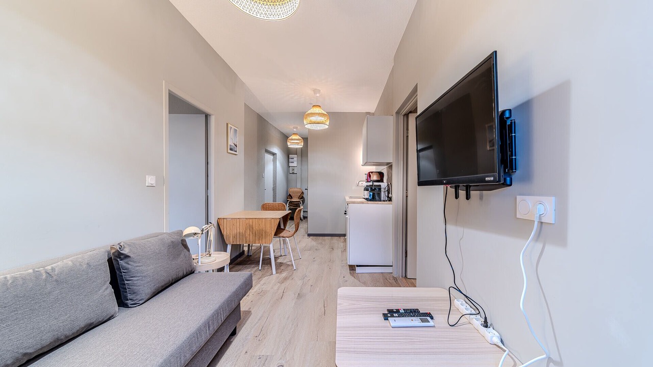 Photo of Livingroom in Part Dieu - Bir Hakeim