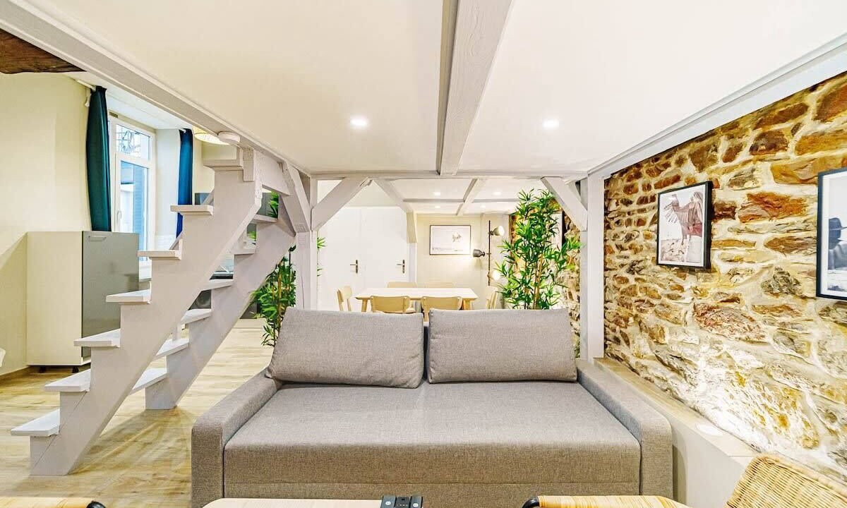 Photo of Livingroom in Saint Michel - Mairie