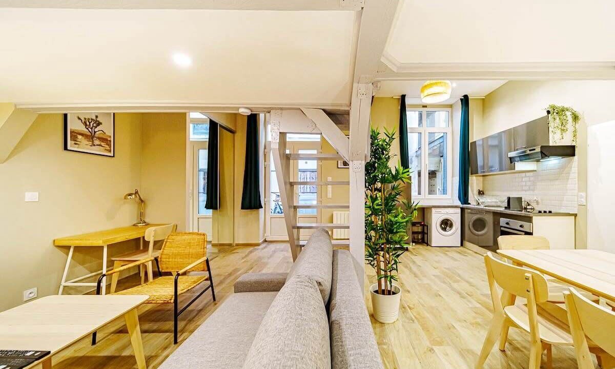 Photo of Livingroom in Saint Michel - Mairie