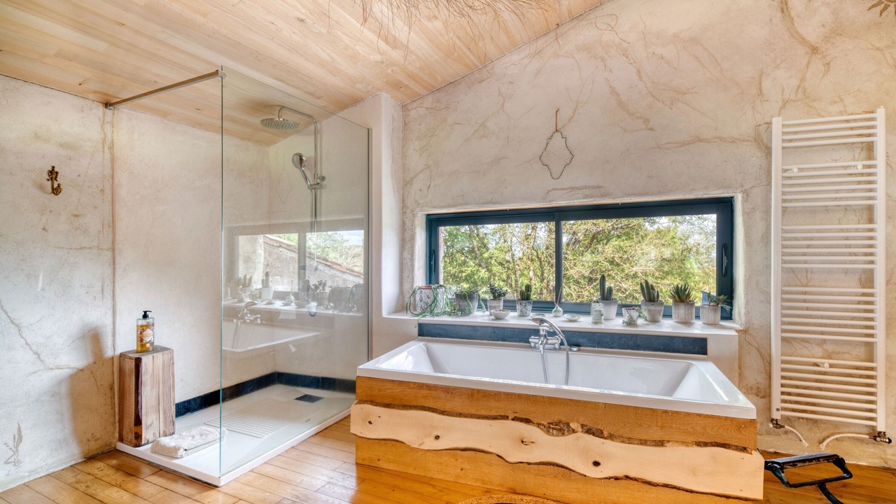 Photo of Bathroom in Dourgne
