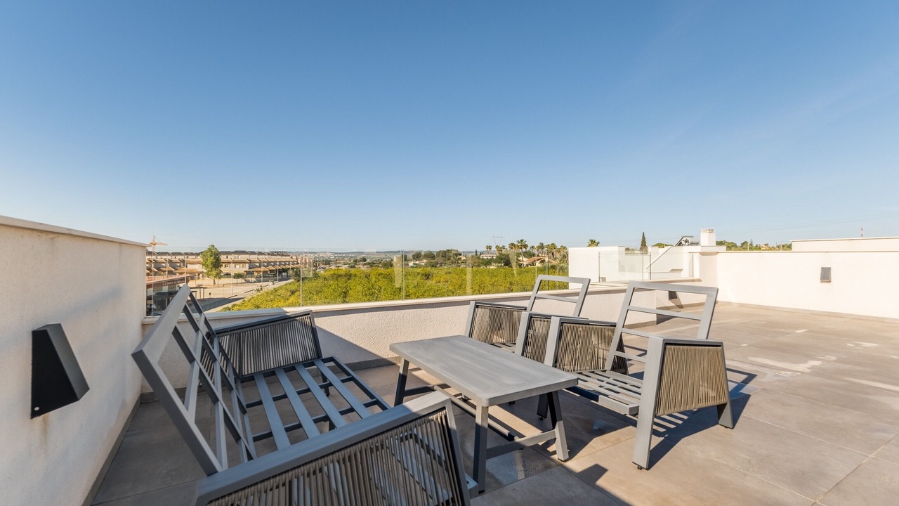 Photo of Patio Balcony in Los Montesinos