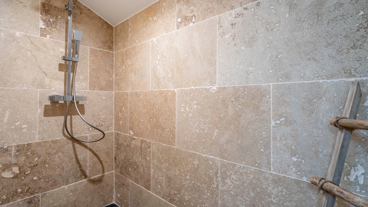 Photo of Bathroom in Le Somail