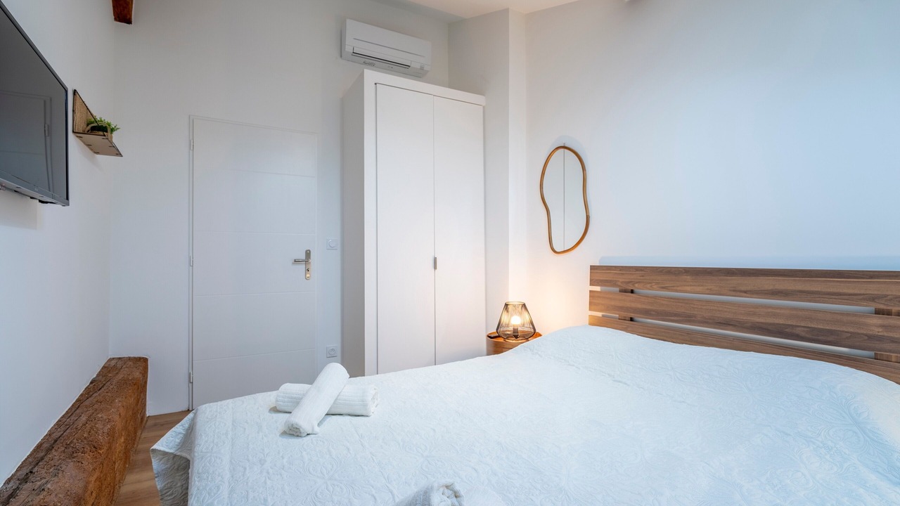Photo of Bedroom in Le Somail