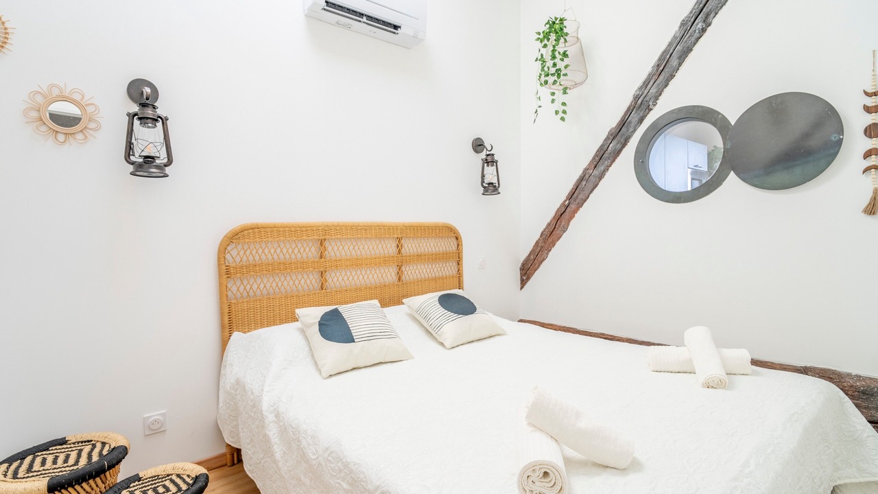 Photo of Bedroom in Le Somail