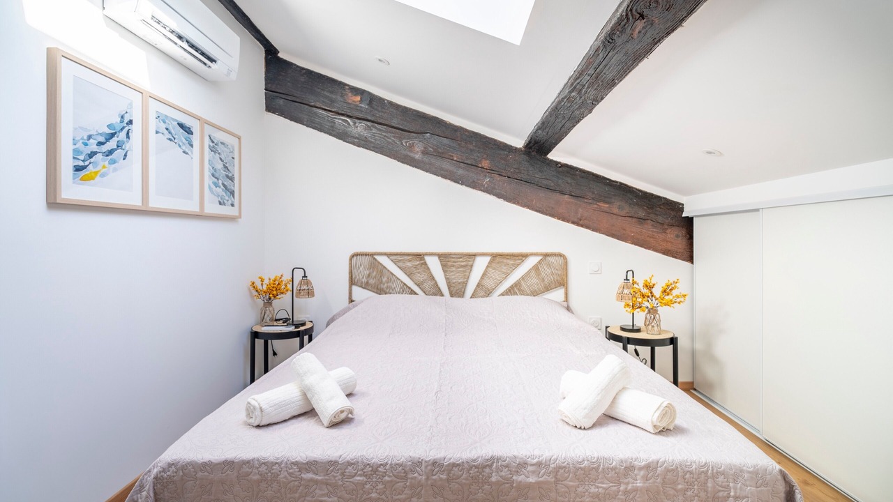 Photo of Bedroom in Le Somail