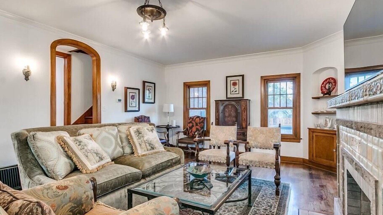 Photo of Livingroom in Guthrie