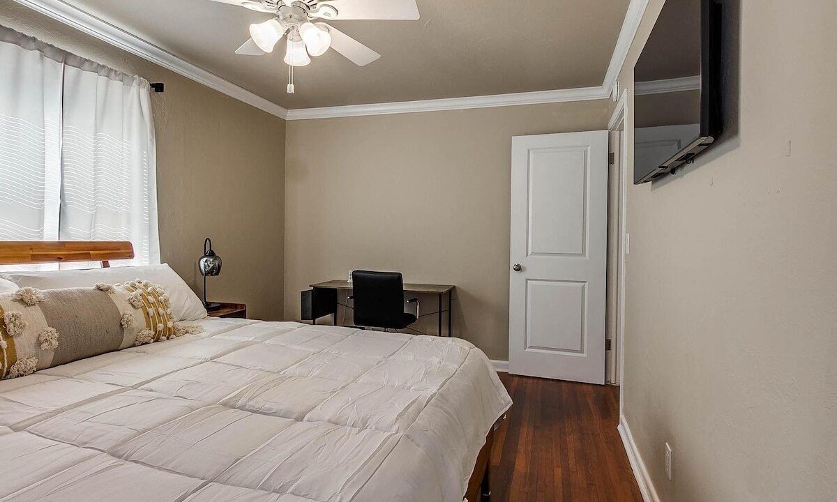 Photo of Bedroom in Central Oklahoma City