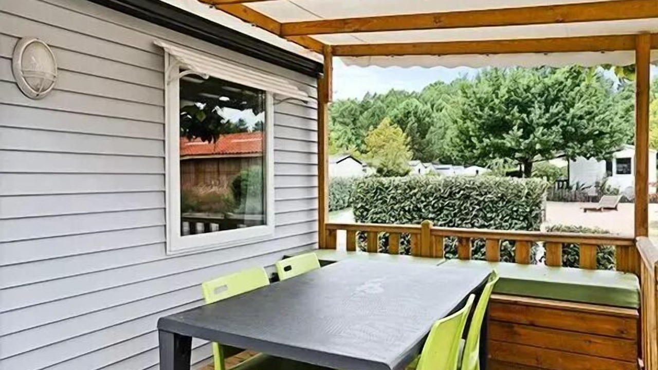 Photo of Outdoor in Nages
