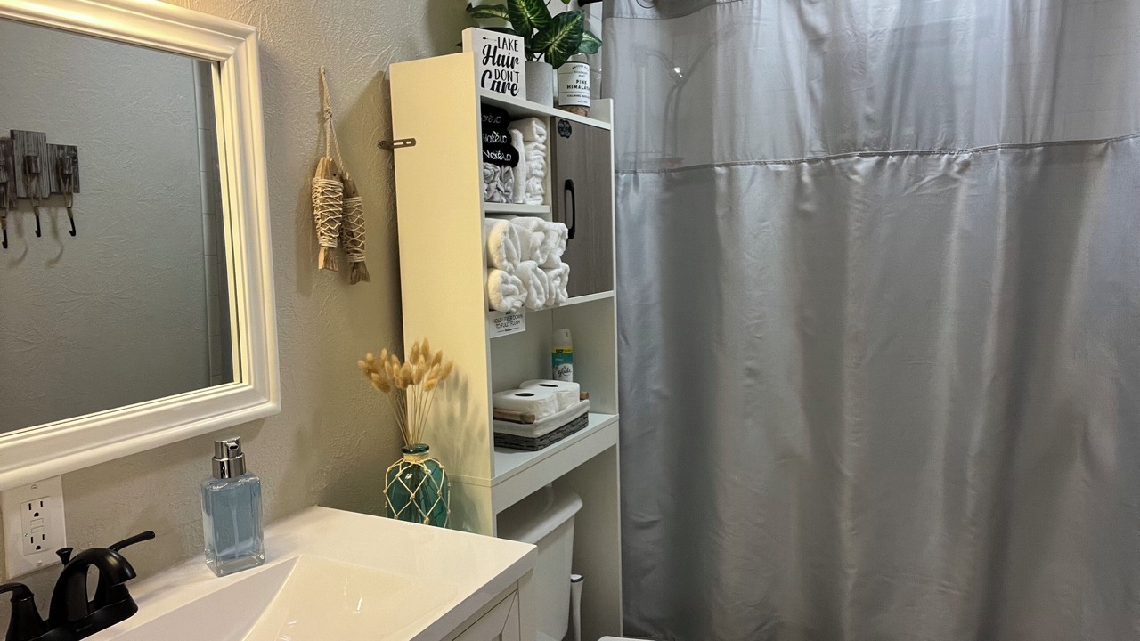 Photo of Bathroom in East Tawakoni