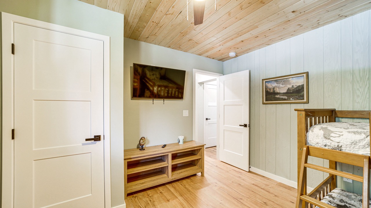 Photo of Bedroom in Munds Park