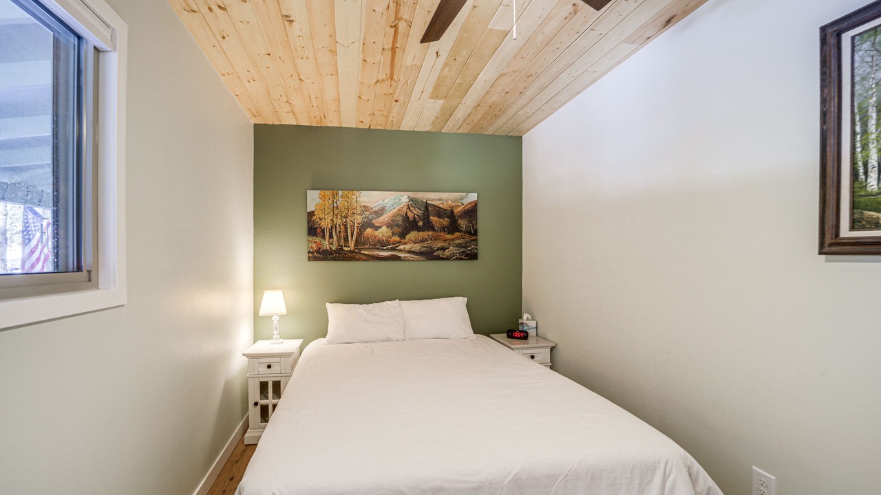 Photo of Bedroom in Munds Park