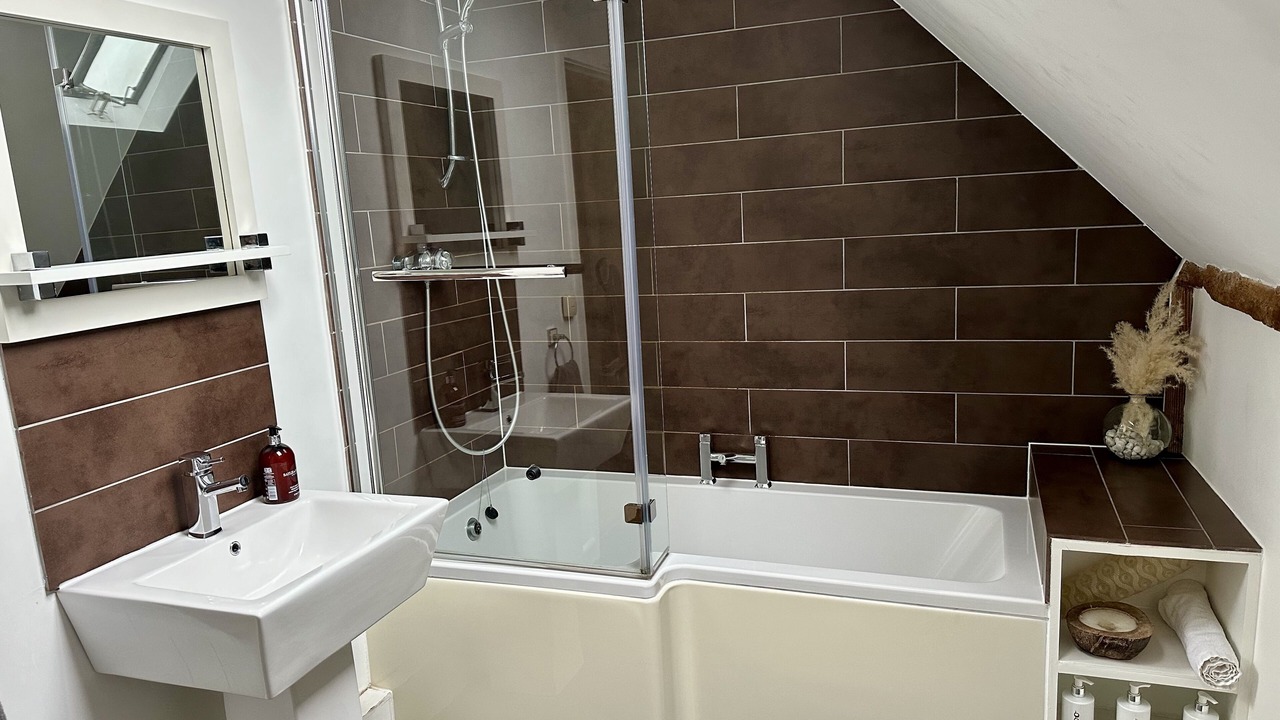 Photo of Bathroom in Leominster