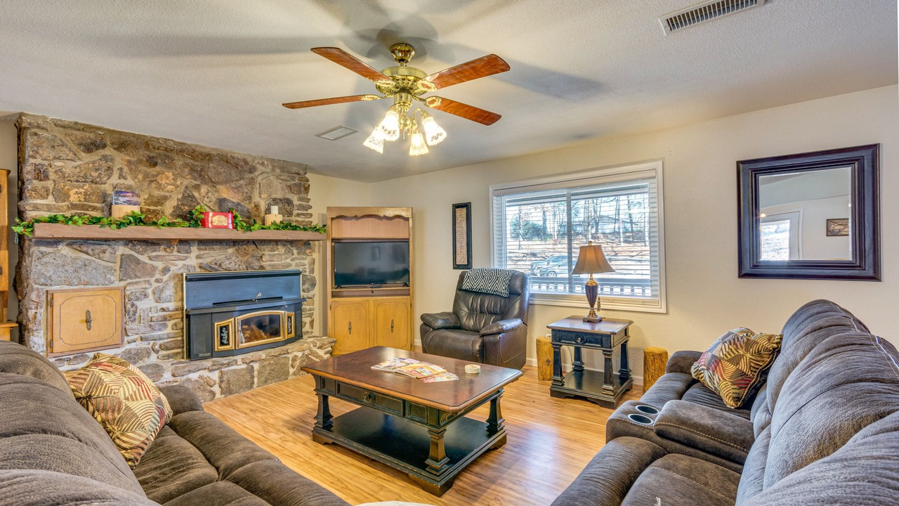 Photo of Livingroom in Searcy