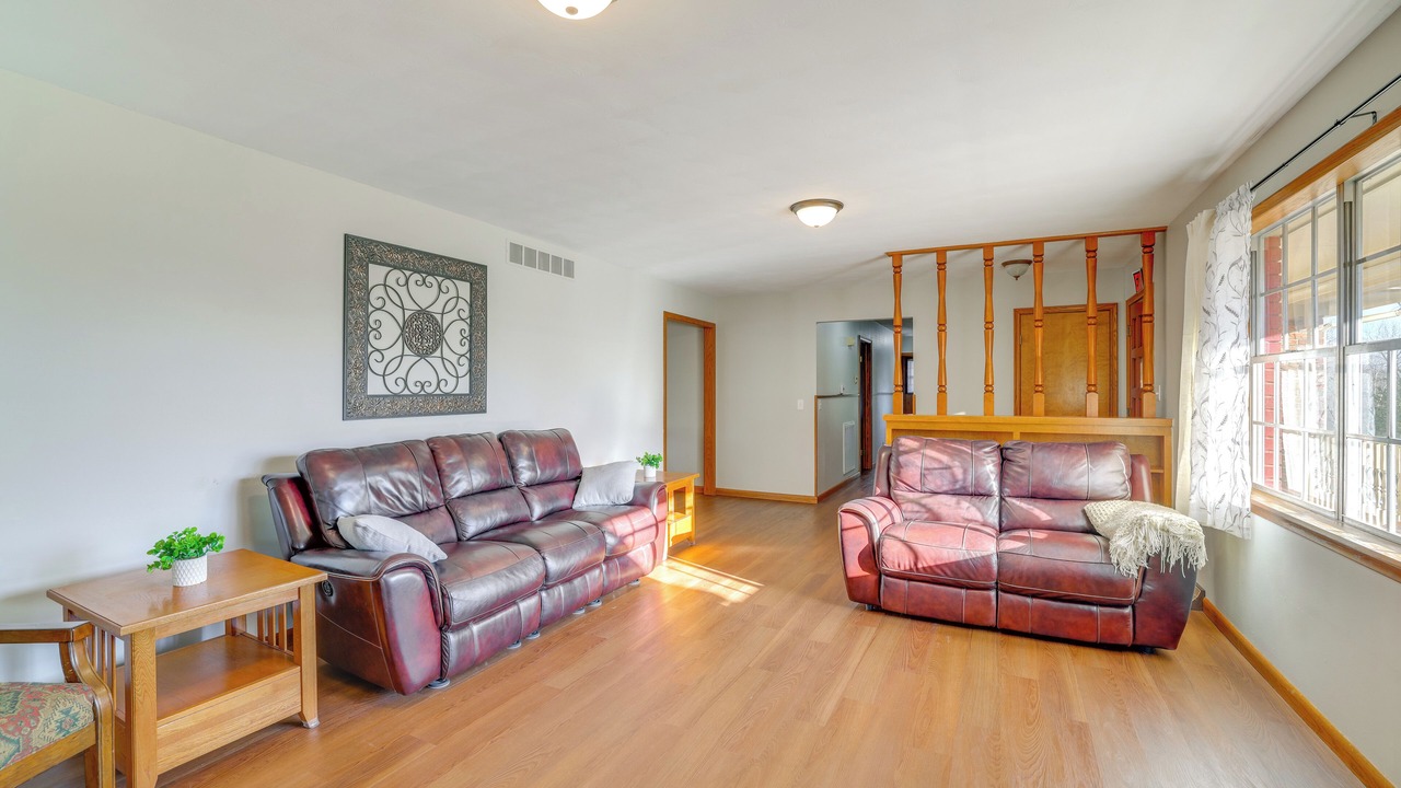 Photo of Livingroom in Pineville