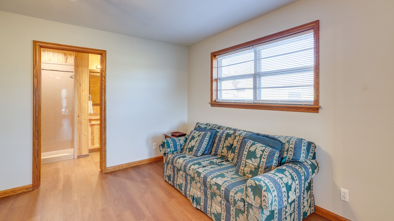 Photo of Livingroom in Pineville