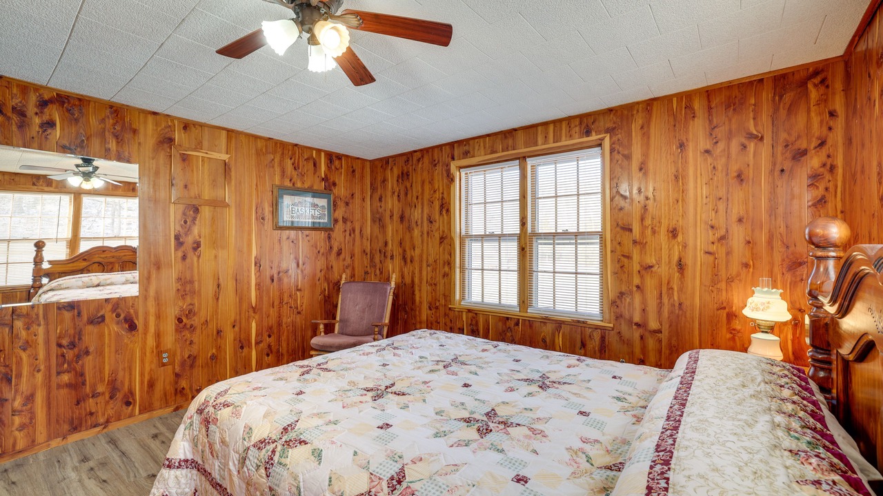 Photo of Bedroom in Pineville