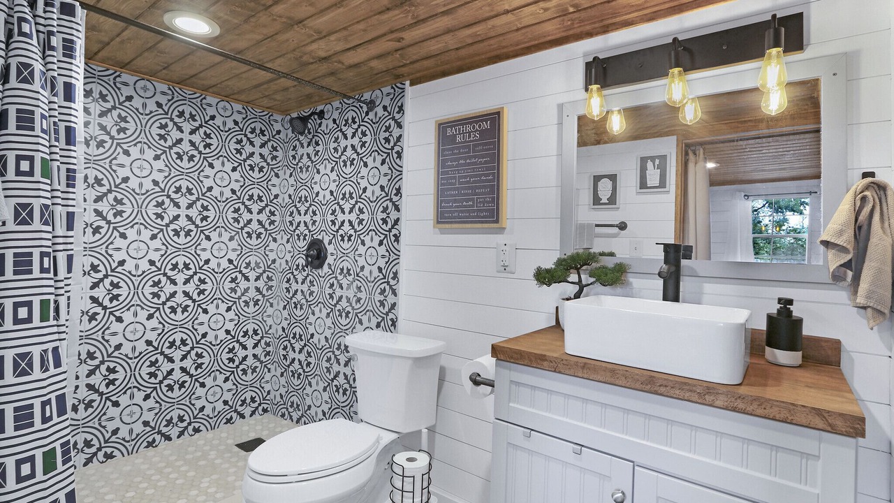 Photo of Bathroom in Wimberley