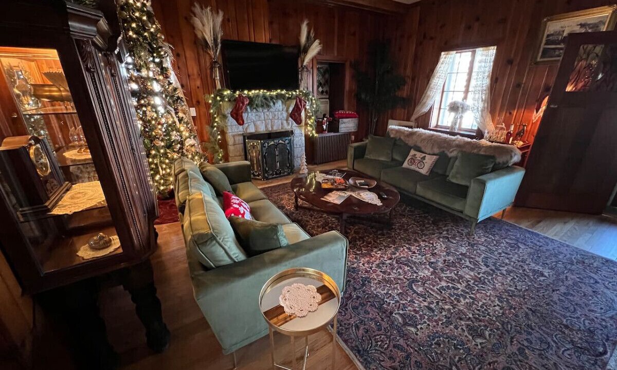 Photo of Livingroom in Perryville