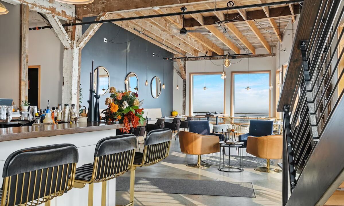 Photo of Others in Astoria