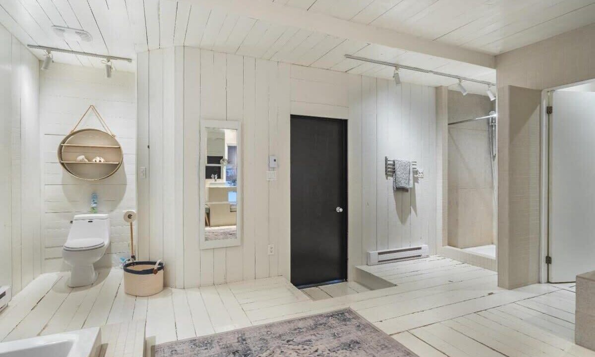 Photo of Bathroom in Saint Donat