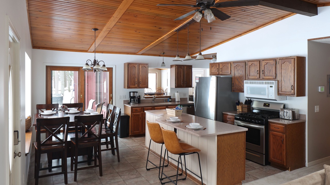 Photo of Kitchen in Canadian Lakes