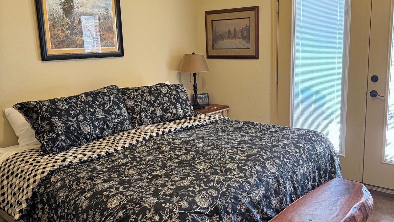 Photo of Bedroom in Mason