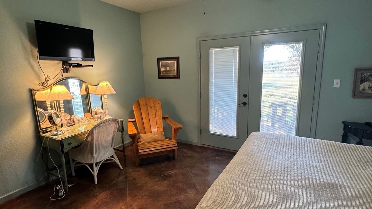 Photo of Bedroom in Mason