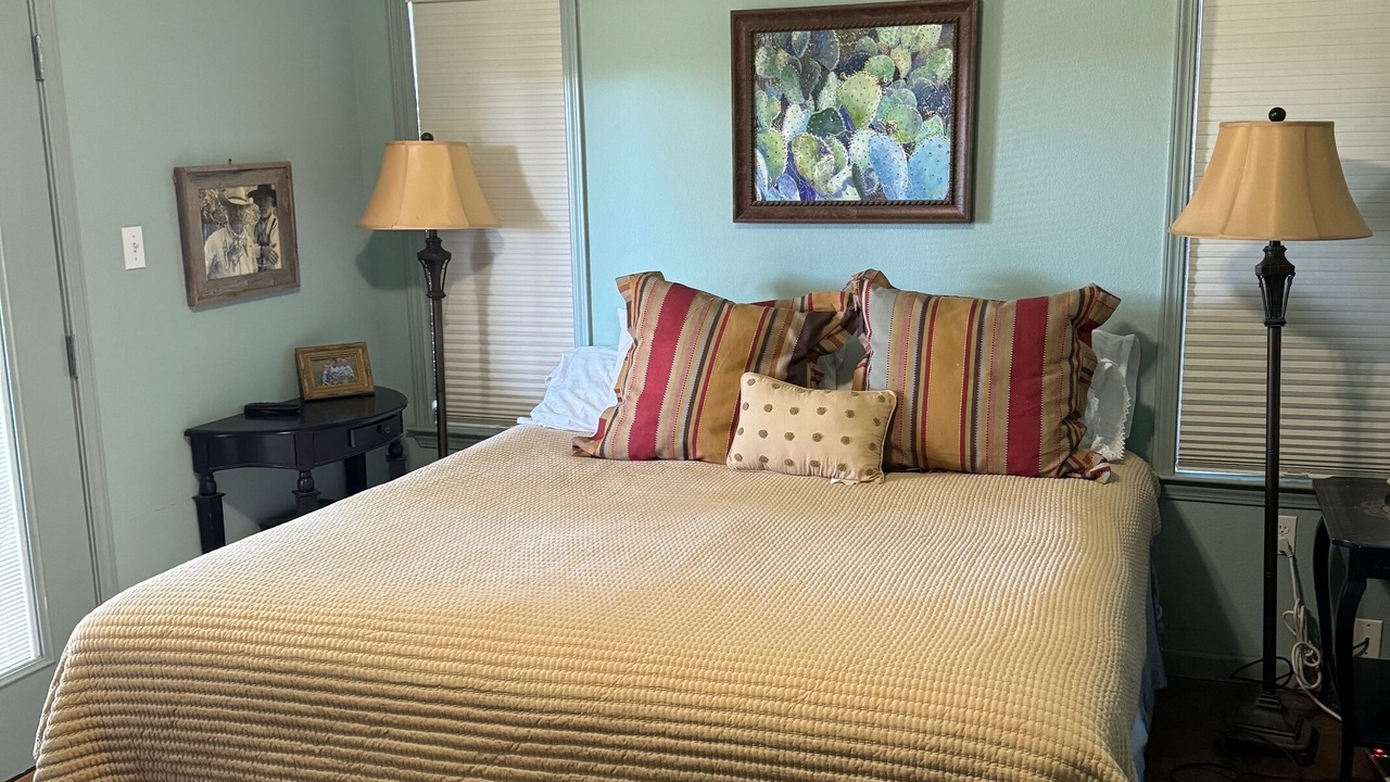 Photo of Bedroom in Mason