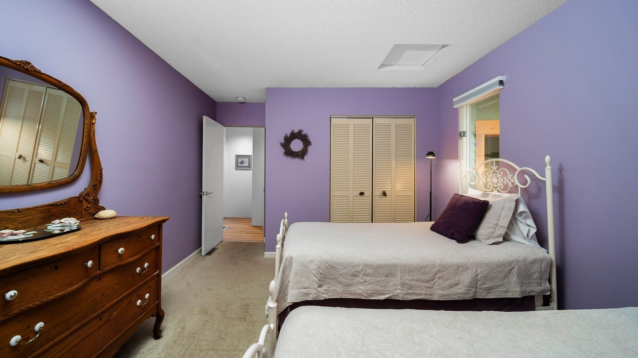 Photo of Bedroom in Maple City