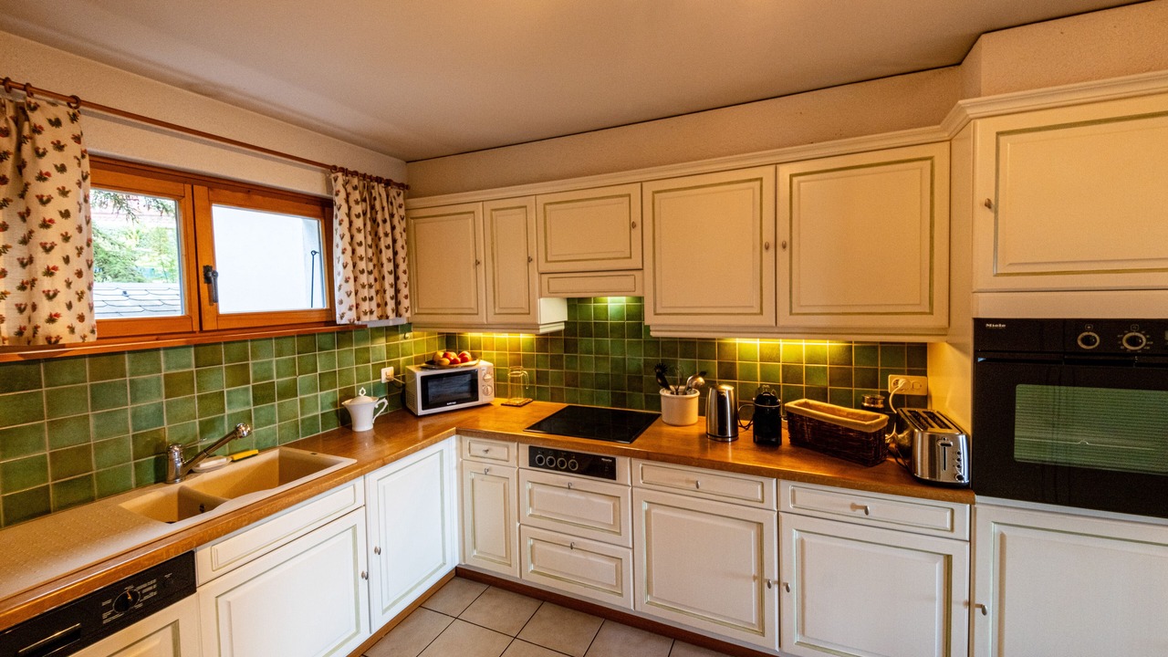 Photo of Kitchen in Lens