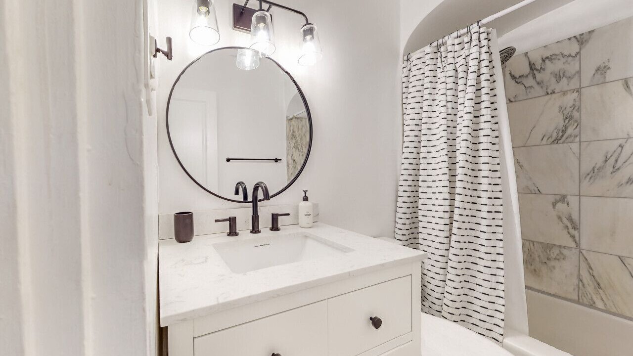 Photo of Bathroom in Victory Hills