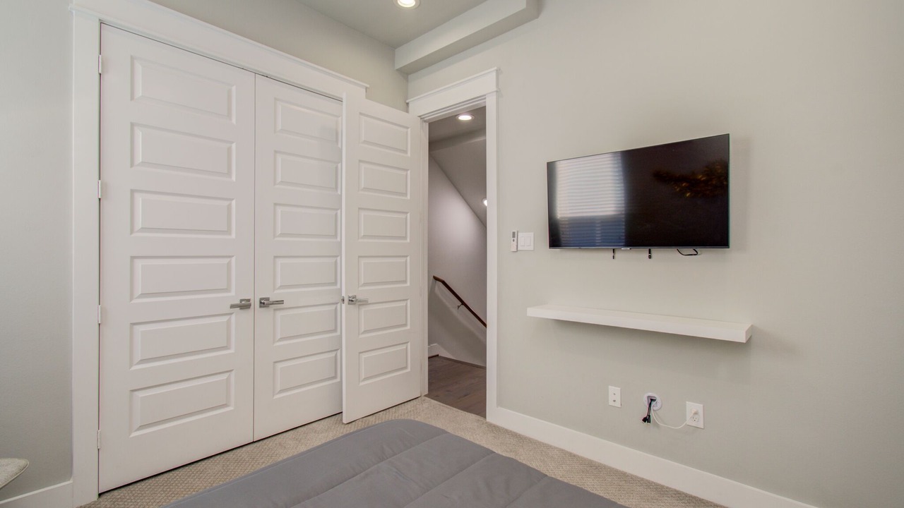 Photo of Bedroom in Astrodome