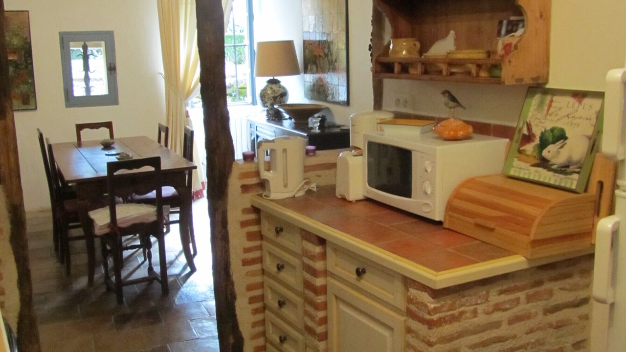 Photo of Kitchen in Labarthe-Bleys